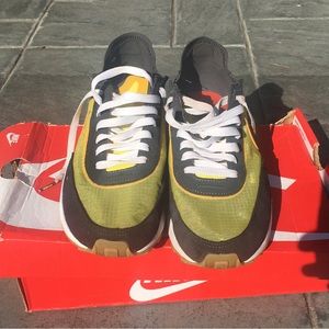 Nike waffle one SE